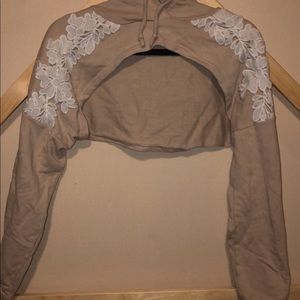 Half crop sweatshirt